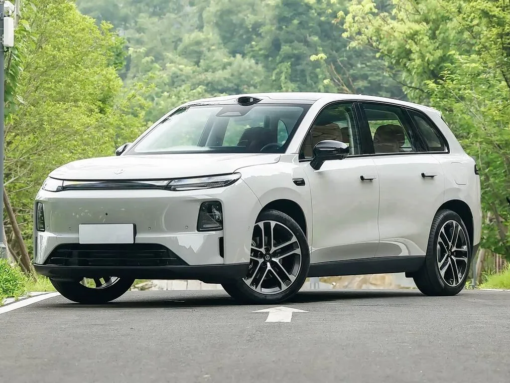 Leapmotor C10